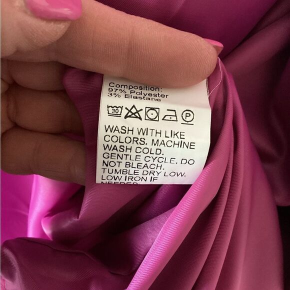 Shein Curve - Women’s Plus Fuschia One-Burton Long Sleeve Blazer - Picture 5 of 6